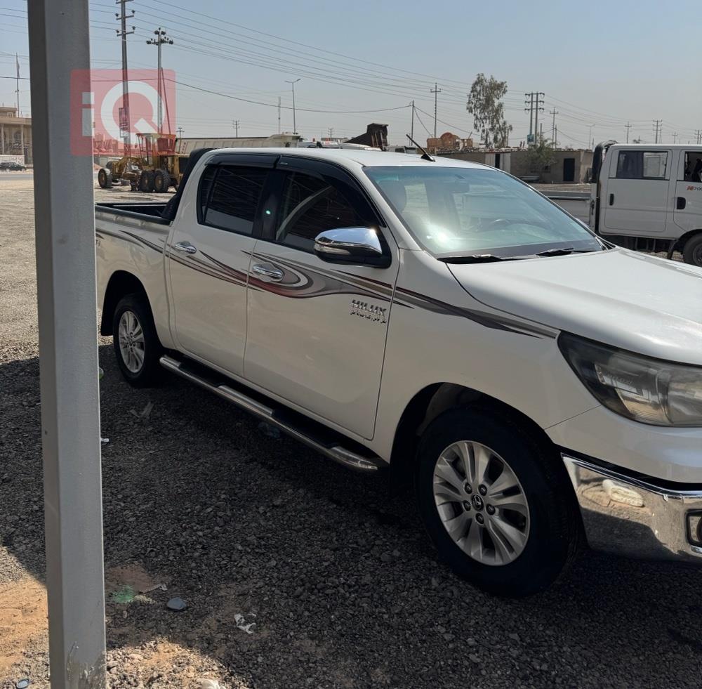 تويوتا هايلوكس